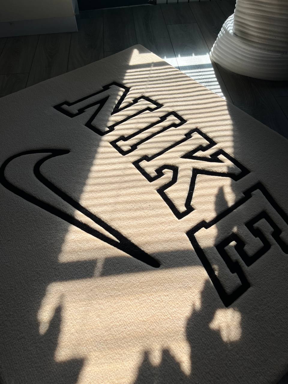 Custom Logo Handmde Rugs , Hand-Tufted Custom Rugs