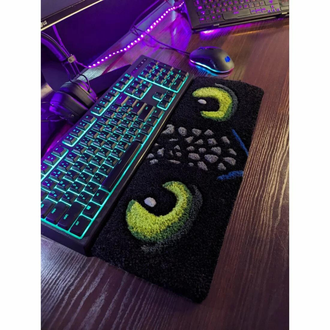 Fluffy Keyboard RUG  TTN