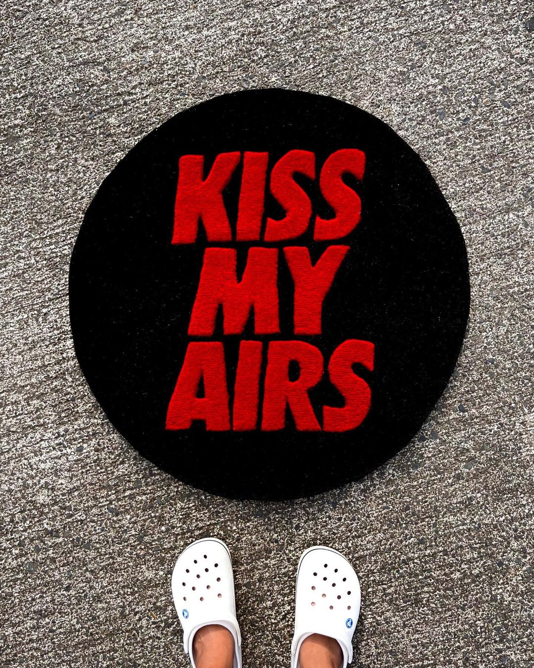 KISS MY AIRS Custom Rugs , Custom Handmade Rug For Bedroom and Living room