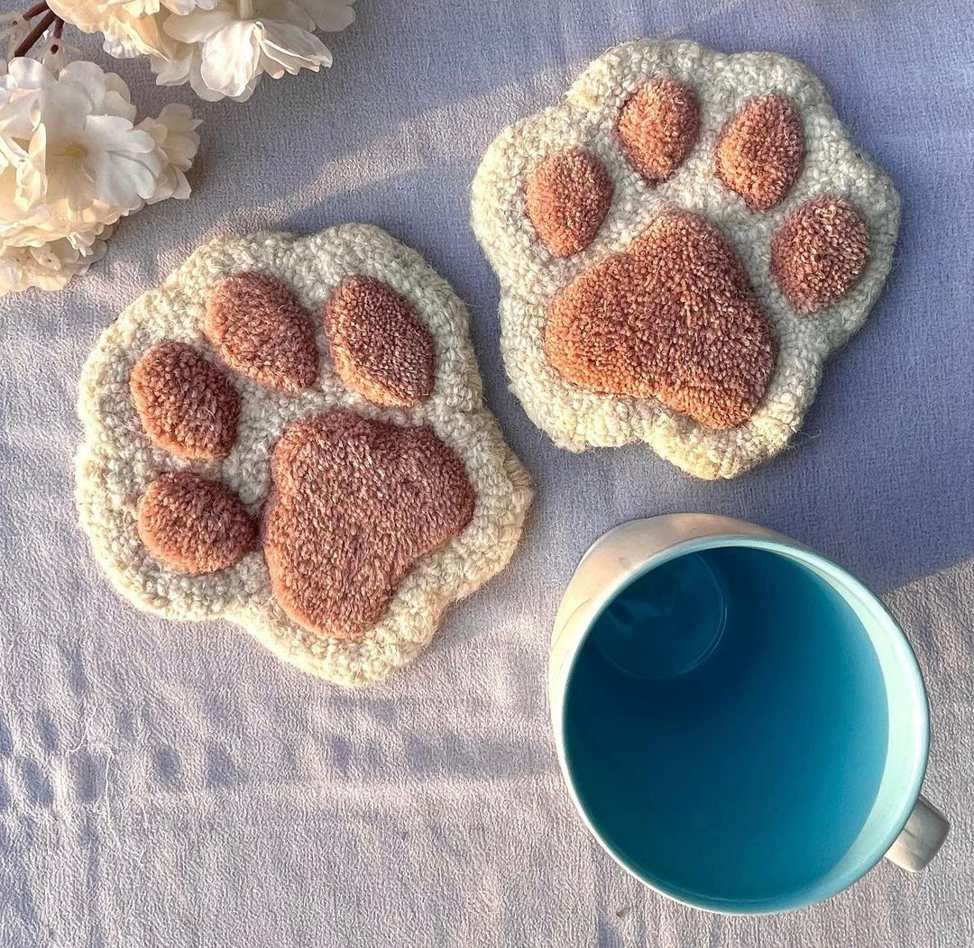 Hand-Tufted Dog Paws Shape Coaster Wool Rug , 100% Wool Small Custom Rug