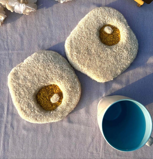 Handgetufteter Wollteppich in Egg Fry-Form, 100 % Wolle, kleiner maßgefertigter Teppich