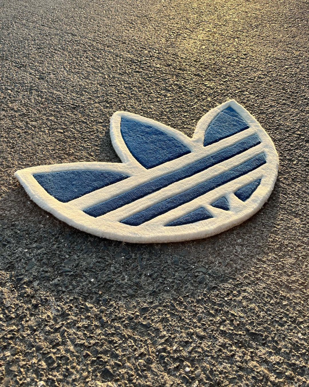 Handmade Custom Tufted Logo Rugs