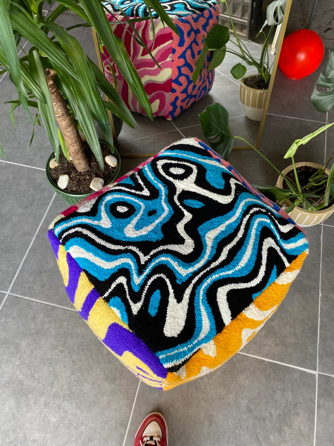 Psychedelic Tufted Ottoman Pouf Cover (Unstuffed) / Moroccan Pouf / Bohemian / Chaotic Lsd Tufted Rug Pouf / %100 Handmade