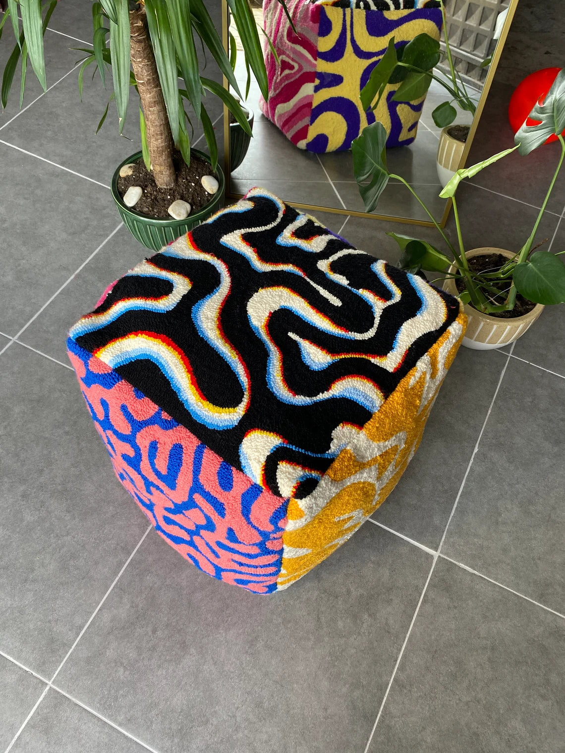 Psychedelic Tufted Ottoman Pouf Cover (Unstuffed) / Moroccan Pouf / Bohemian / Chaotic Lsd Tufted Rug Pouf / %100 Handmade